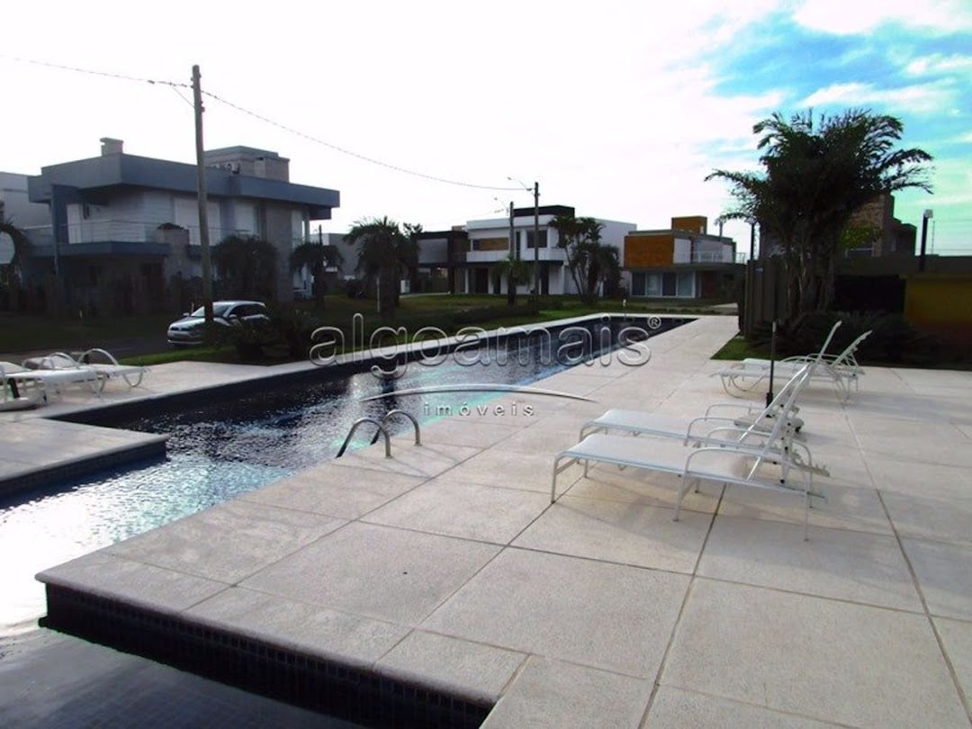 Condominio Acqualina Beach