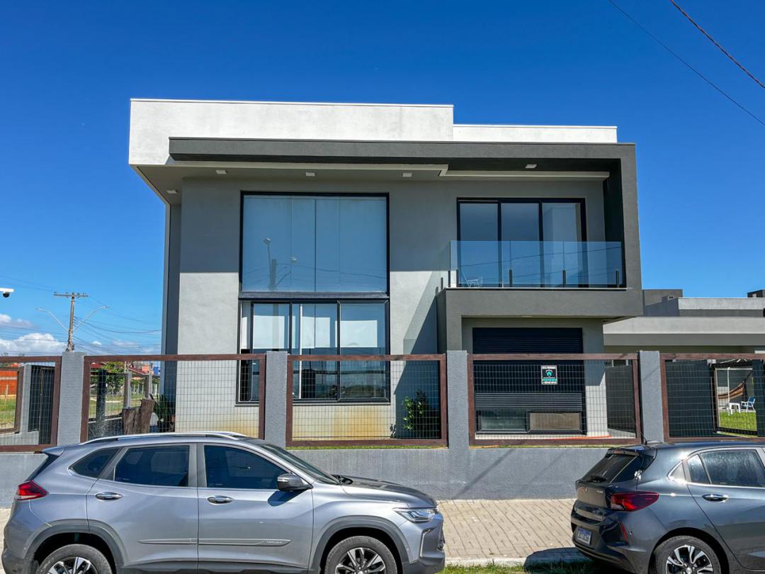 Sobrado Mobiliado à venda em Xangri-Lá, Arpoador - Lavabo e Área de Serviço