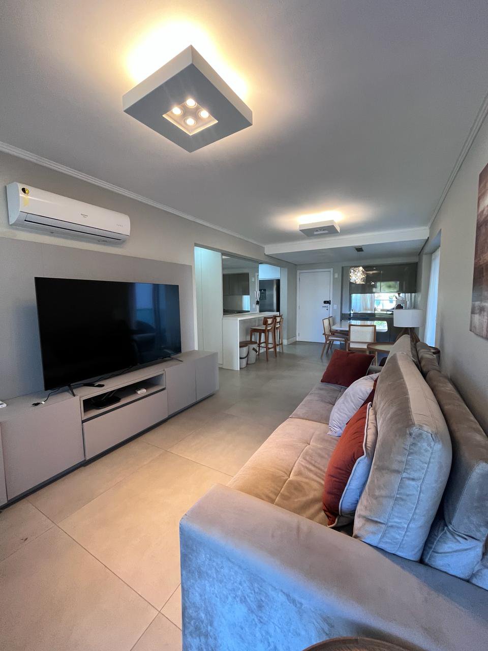 Apartamento 140m2 mobiliado a venda no Edificio Atlantida Green Square em Xangri-La