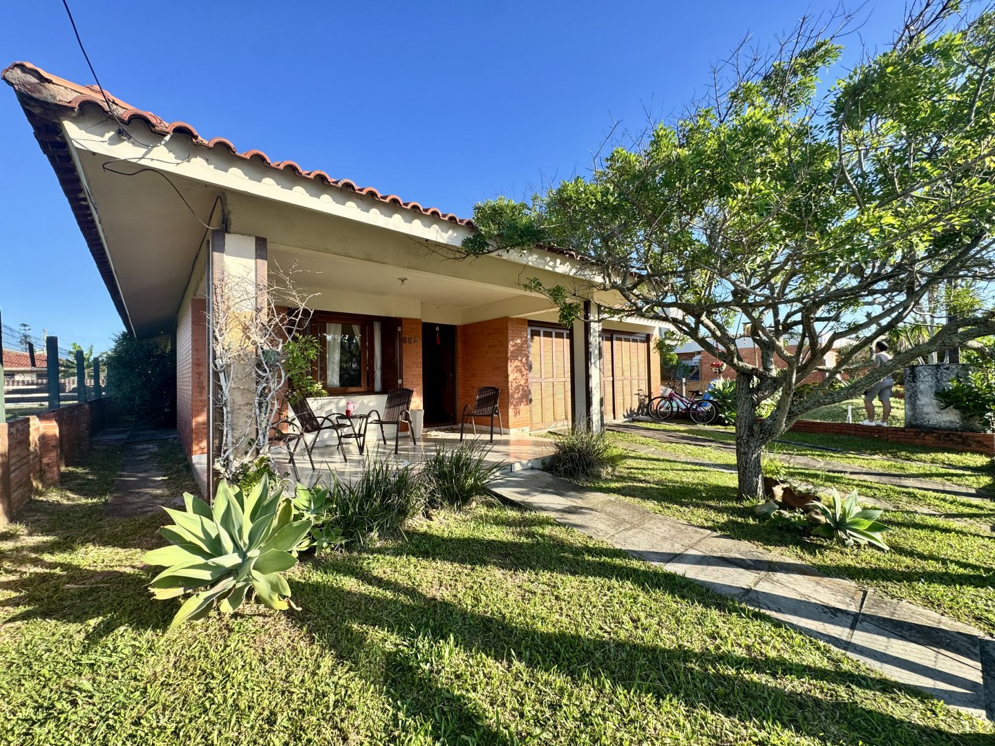 Casa Mobiliada à venda em Xangri-Lá, Centro,próxima do mar - 180m²