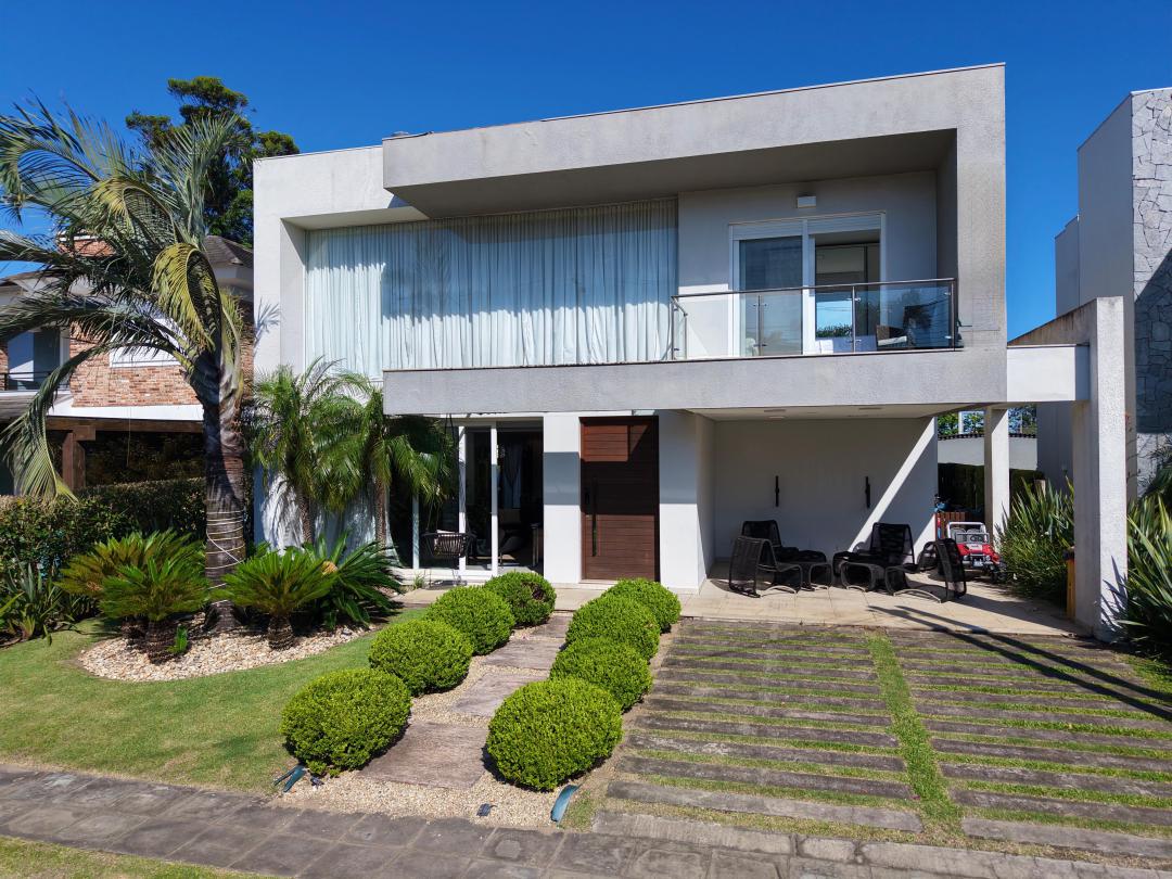 Casa em Condominio Mobiliada em Xangri-Lá - Condominio Porto Coronado