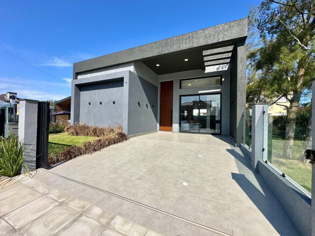 Imóvel em Noiva do Mar, Xangri-Lá - Casa à venda com 173m² de área