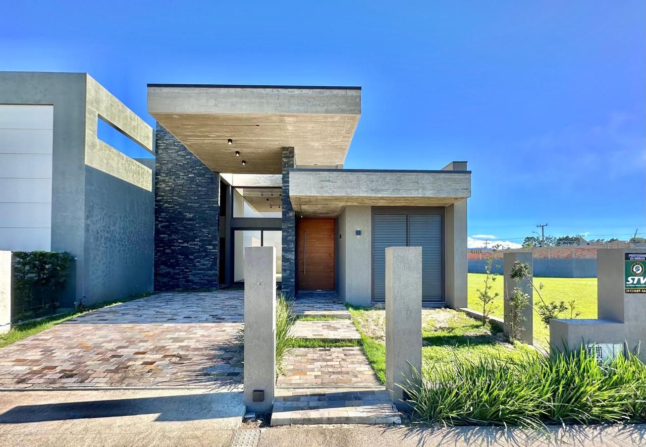 Casa em Condominio, 3 dormitórios em Loteamento Santorini, Xangri-Lá