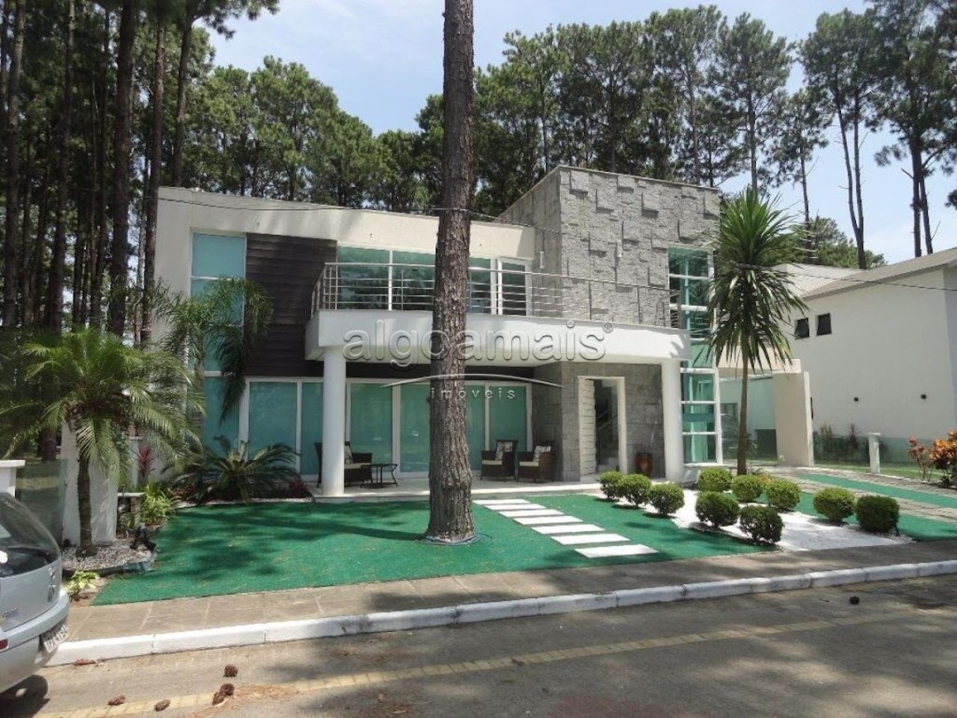 Casa à Venda em Xangri-Lá: Condominio Carmel, Mobiliada, Churrasqueira e Varanda