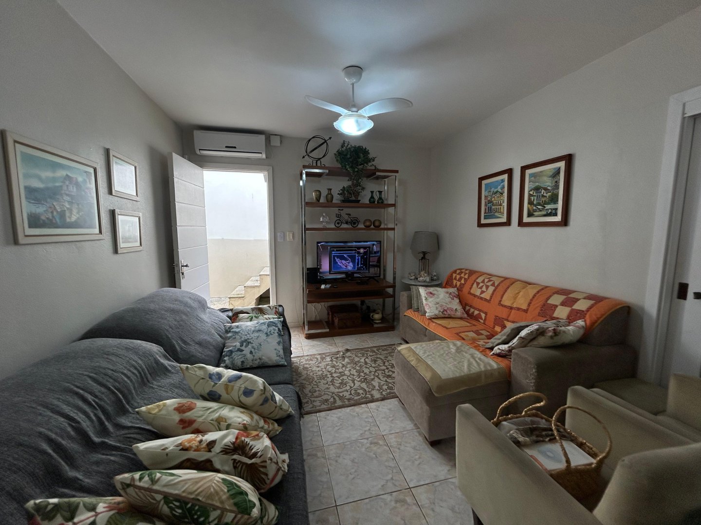 Casa Mobiliada à Venda no Centro de Tramandaí – 191m² com Churrasqueira