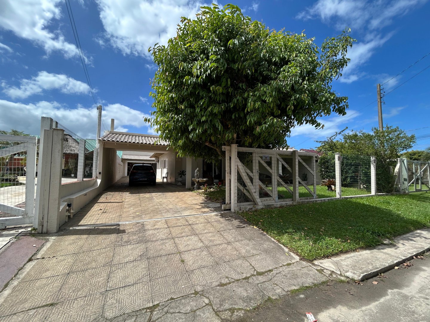 Casa Mobiliada à Venda no Centro de Tramandaí – 191m² com Churrasqueira