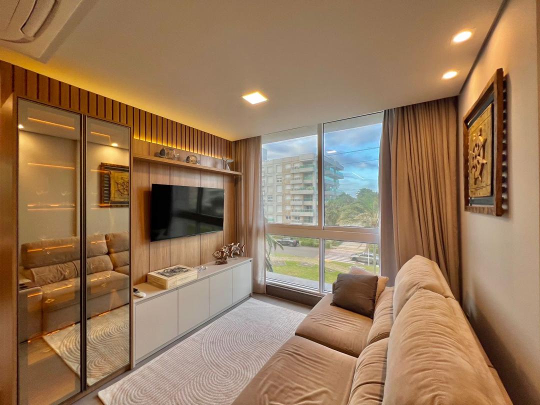 Apartamento Mobiliado com Churrasqueira e Piscina em Atlântida, Xangri-Lá - Venda no Edificio Livin Resort House
