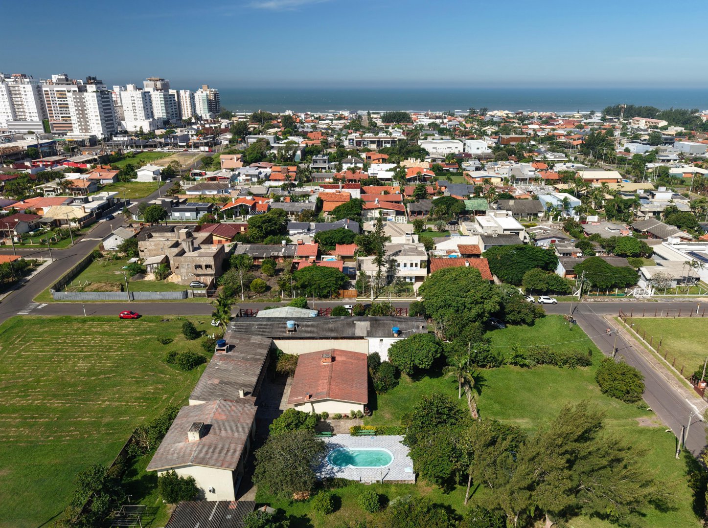 Casa 110m2 Mobiliada à Venda em Atlântida Xangri-Lá, em 2 terrenos