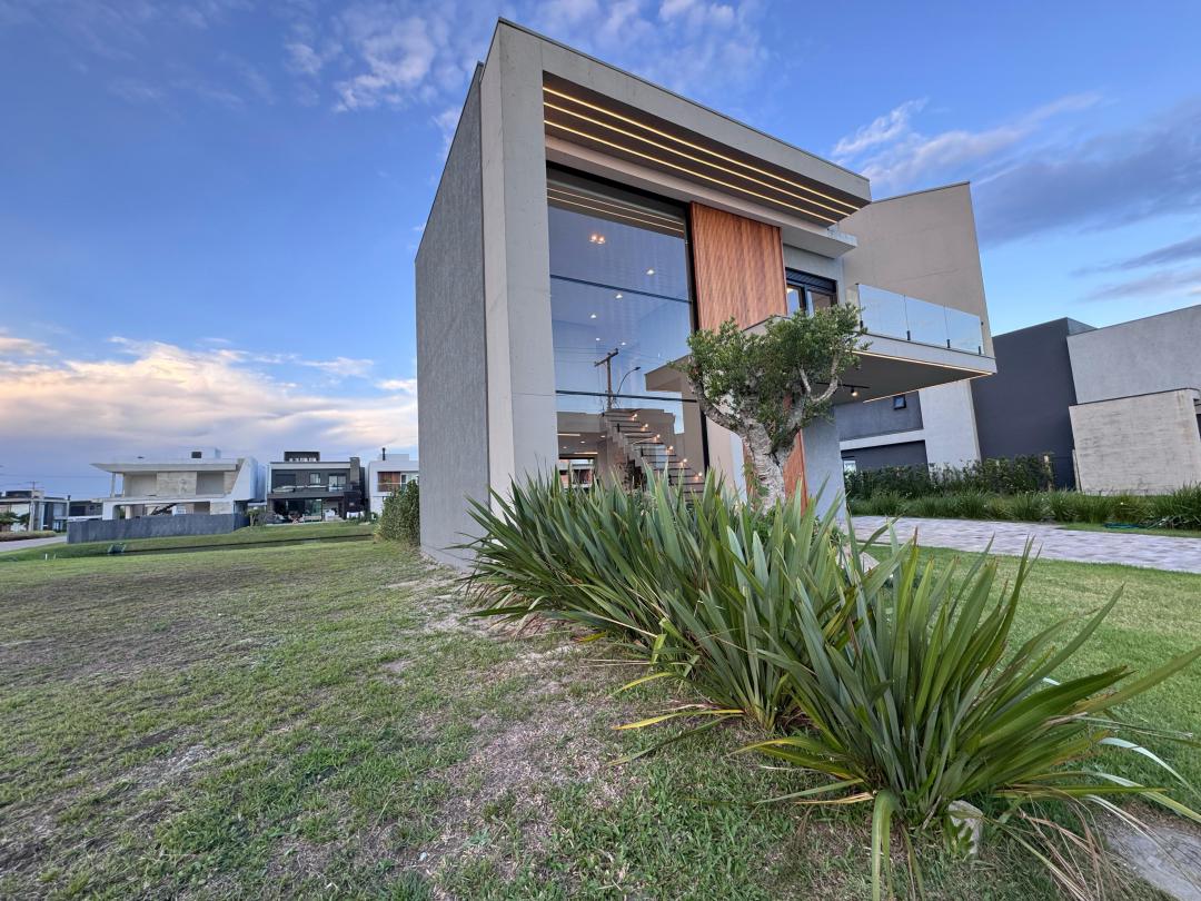 Casa em Condominio, 5 dormitórios em Condominio Sunset, Xangri-Lá