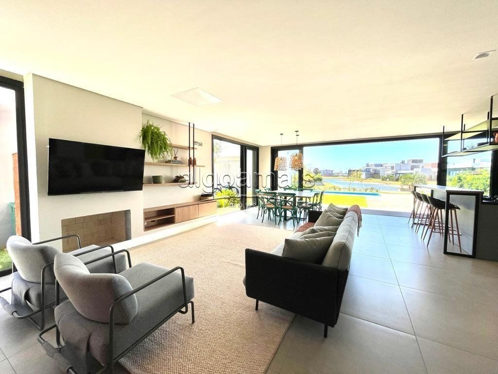 Casa em Condominio, 4 dormitórios em Condominio Riviera Xangri-La, Xangri-Lá