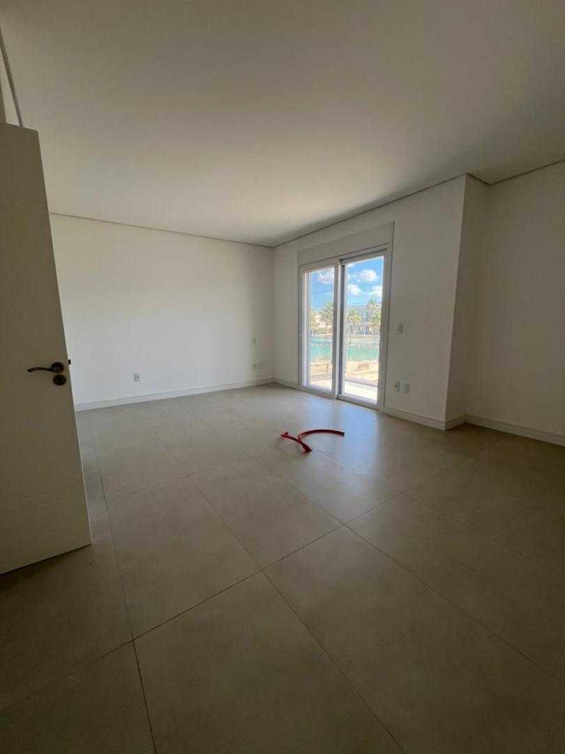 Casa em Condominio à venda em Capão da Canoa - Condominio Murano