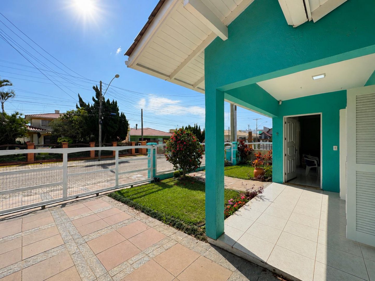 Casa Mobiliada 166m2 no Centro de Xangri-Lá, próxima do mar