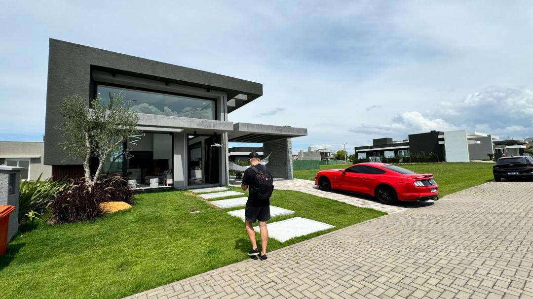 Casa em Condominio Mobiliada em Capão da Canoa - Condominio Terrasul: Piscina, Churrasqueira e Quadras de Tênis