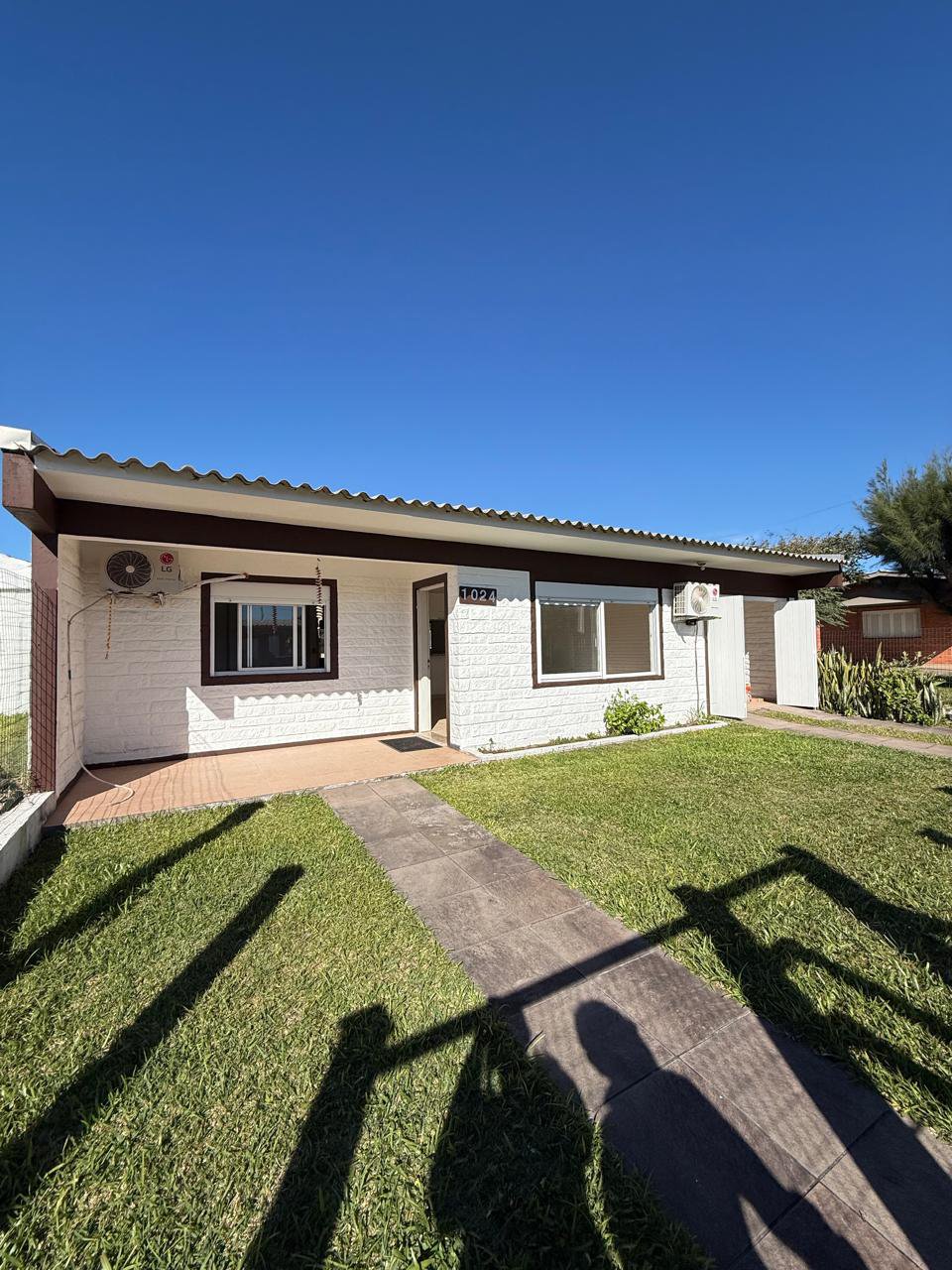 Casa a venda em Rainha do Mar Xangri-La com 146m2 semi-mobiliada
