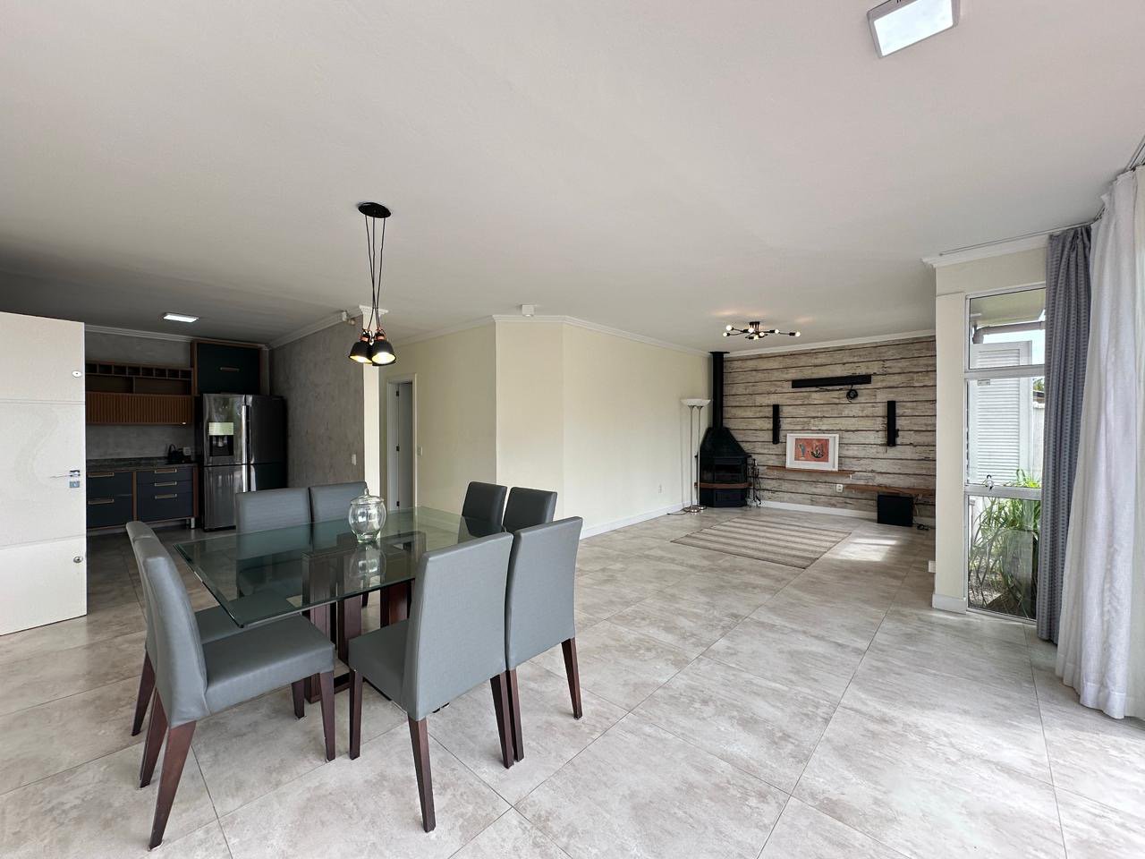 Casa Mobiliada à venda em Xangri-Lá, Bairro Remanso, próxima do mar - 118.83m²
