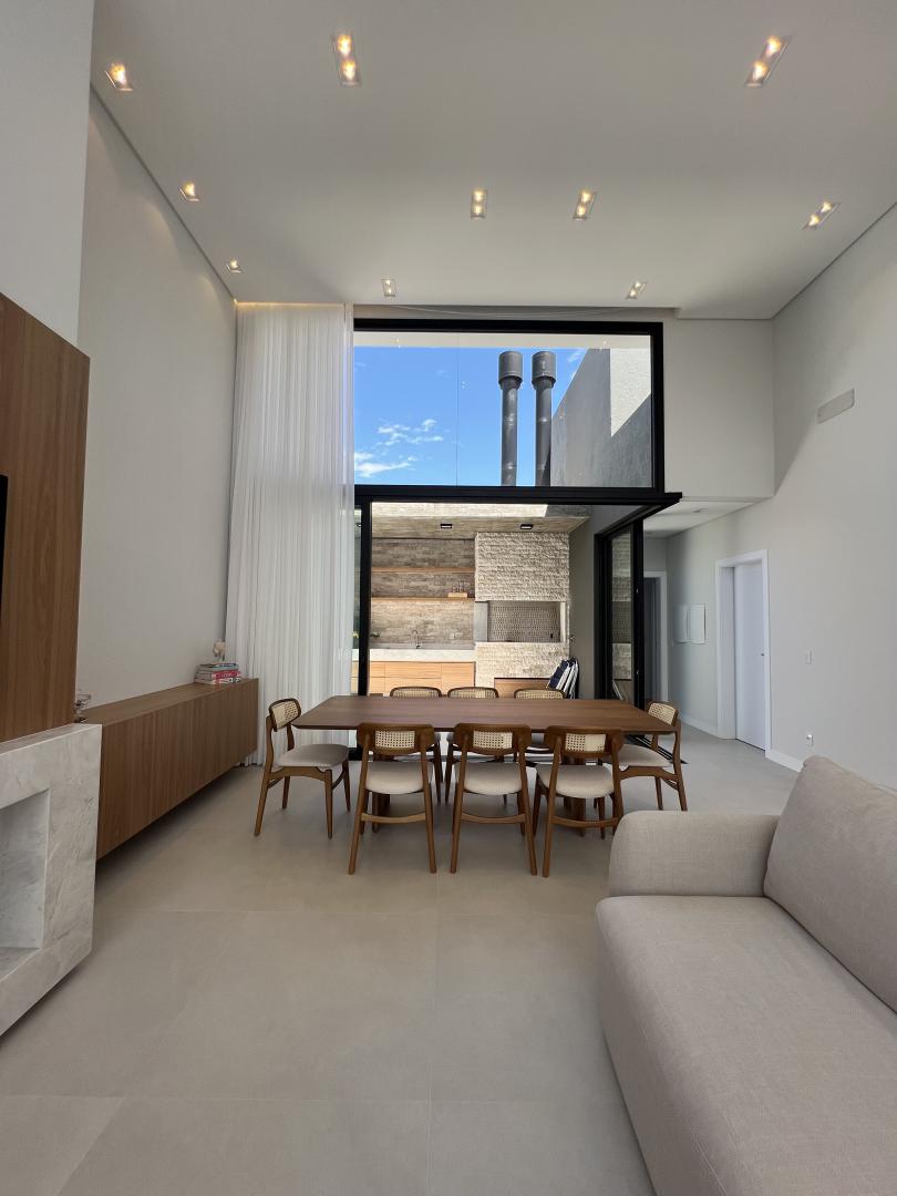 Casa em Condominio à venda em Xangri-Lá - Mobiliado no Condominio Sunset