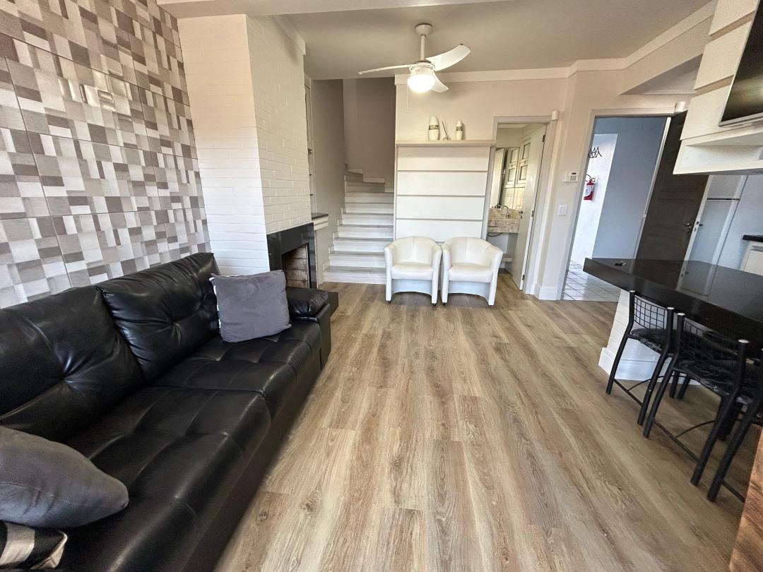 Sobrado Mobiliado à venda em Xangri-Lá, Centro - 90m²