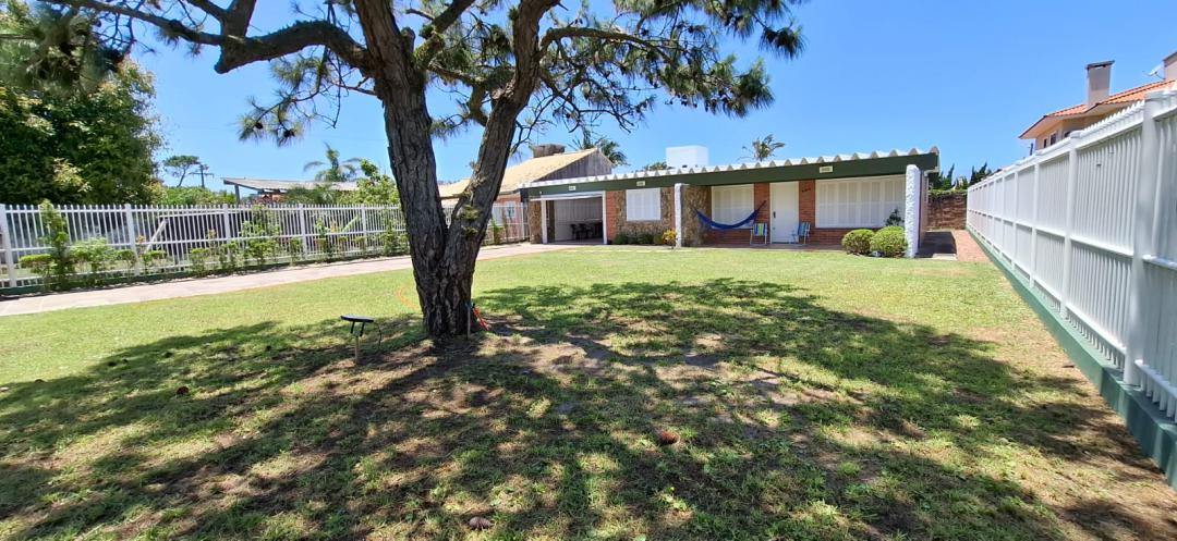Casa mobiliada à venda em Atlântida, Xangri-Lá - 125m²