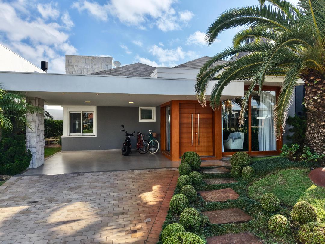 Casa em Condominio à venda em Capão da Canoa - Condominio Capão Ilhas Resort - Mobiliada - 210m²