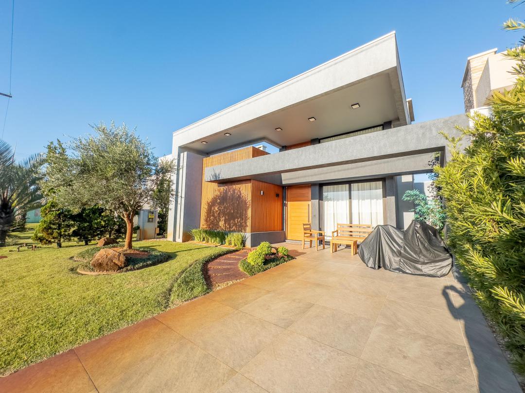 Casa em Condominio Mobiliada em Condominio Riviera Xangri-La - Venda em Xangri-Lá