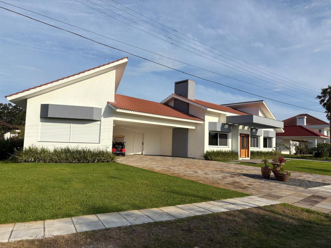 Casa em Condominio Mobiliada em Xangri-Lá - Condominio Green Village - Venda