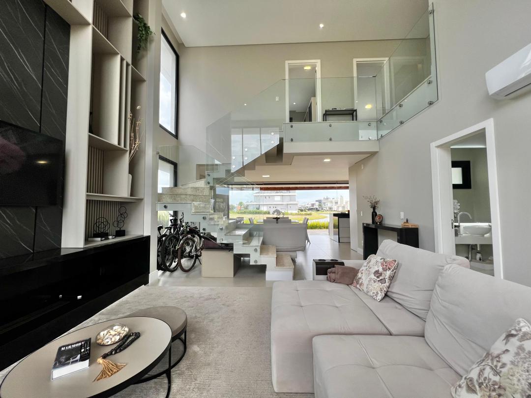 Casa em Condominio Mobiliada em Condominio Riviera Xangri-La - Venda em Xangri-Lá