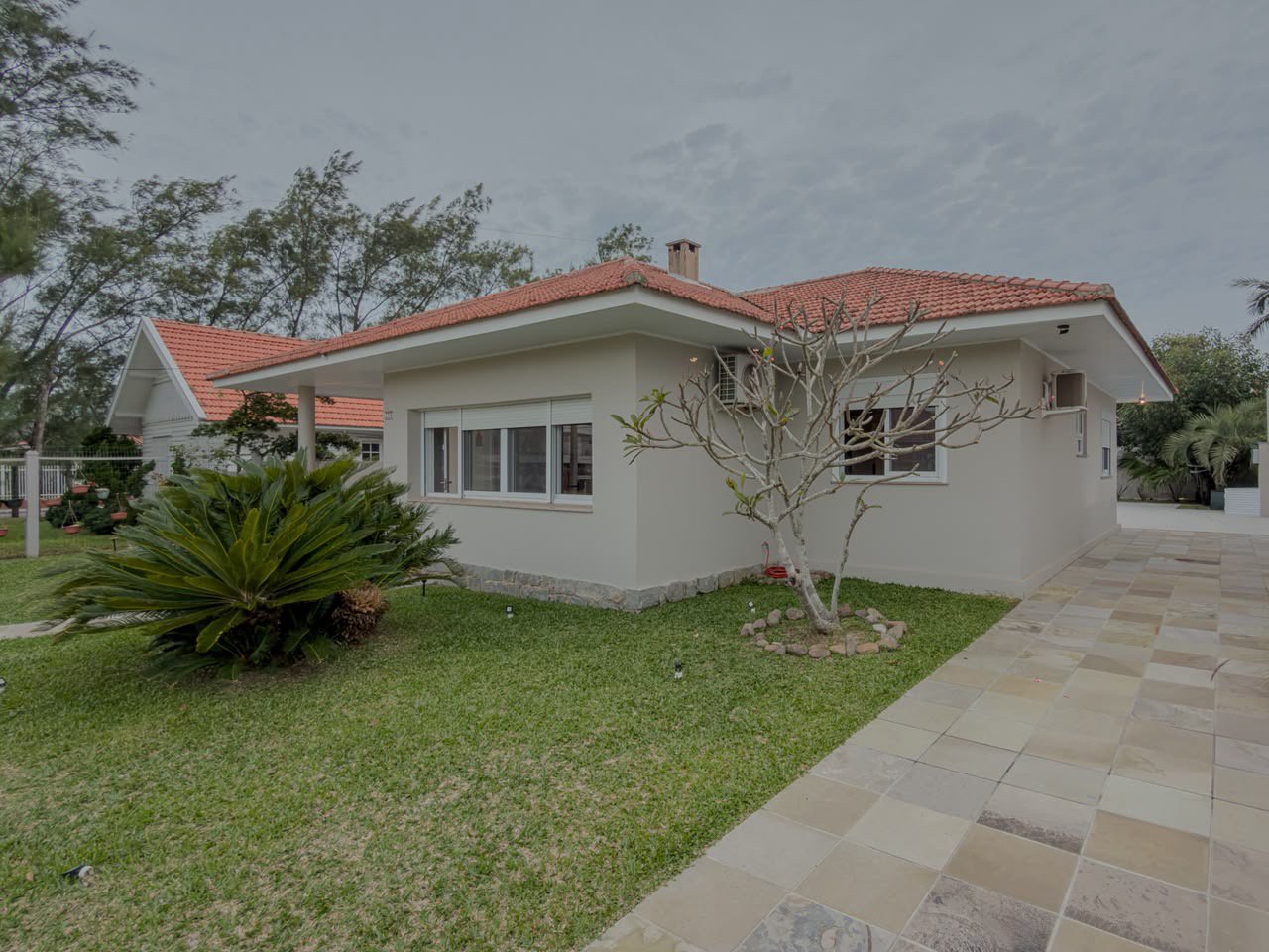 Casa Mobiliada com Piscina aquecida em Atlântida Xangri-Lá 250m2, próxima do mar