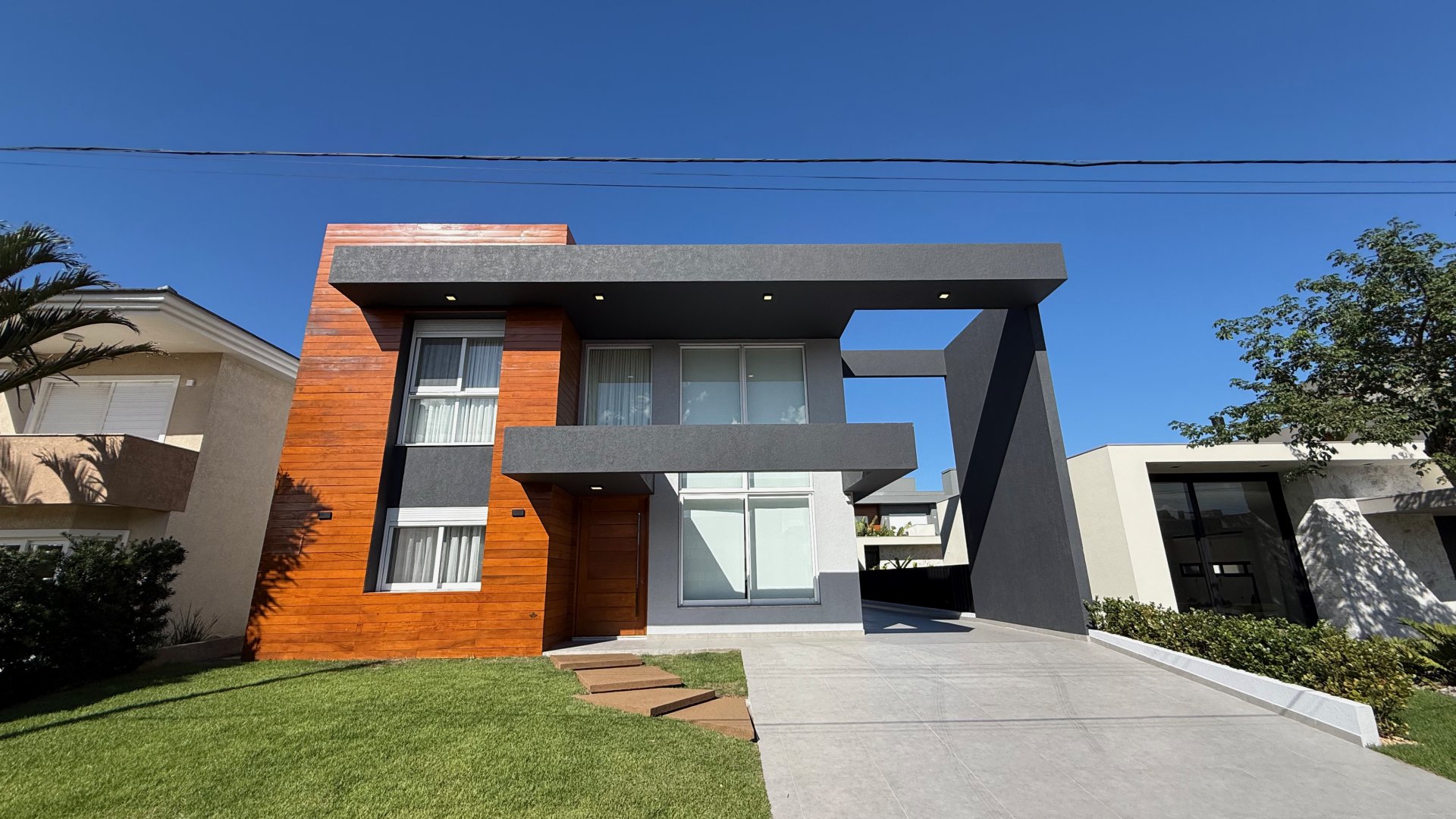 Casa Mobiliada 304m2 no Condominio Velas da Marina em Capao da Canoa