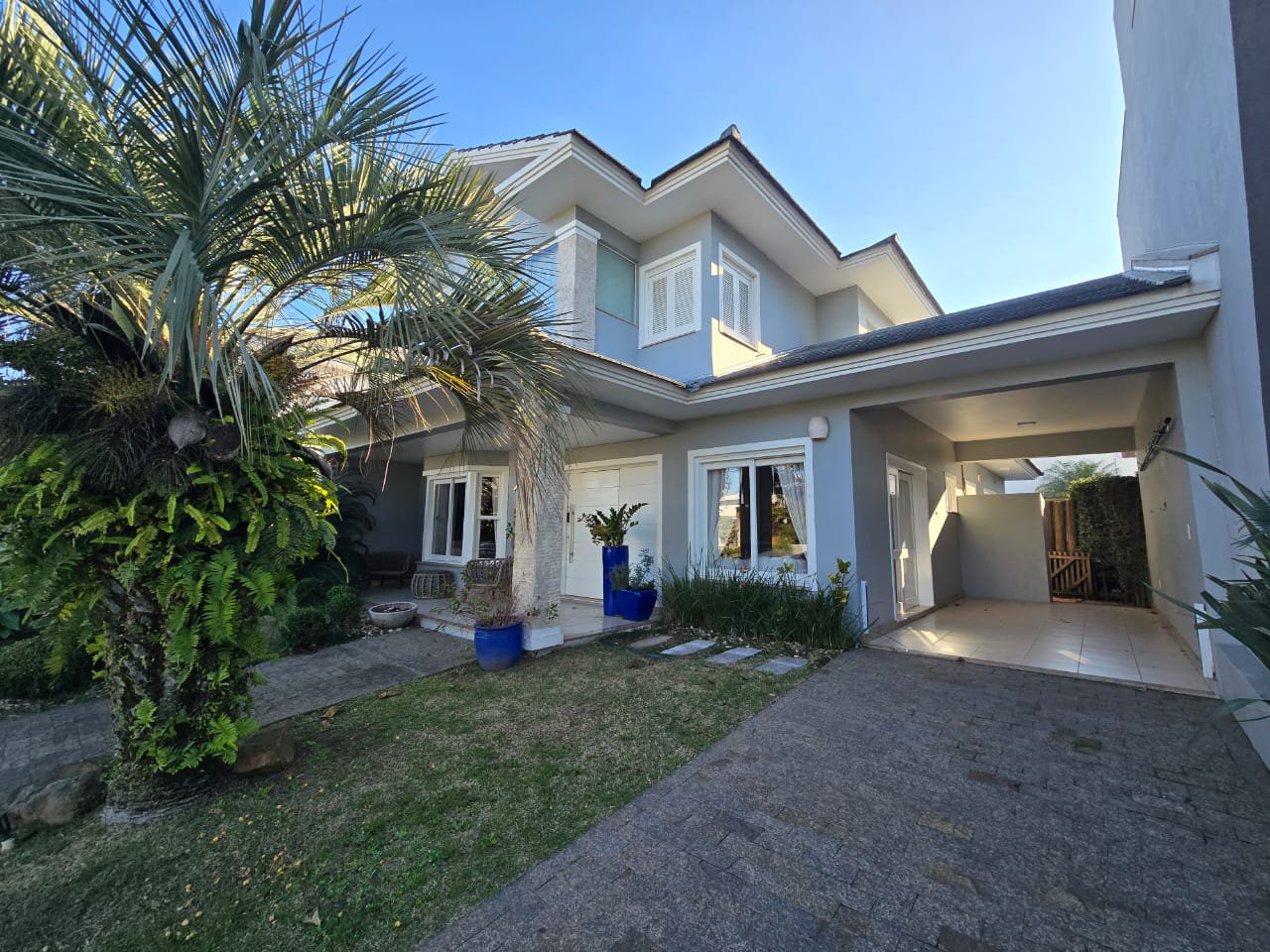 Casa Mobiliada à Venda no Condominio Condado de Capão