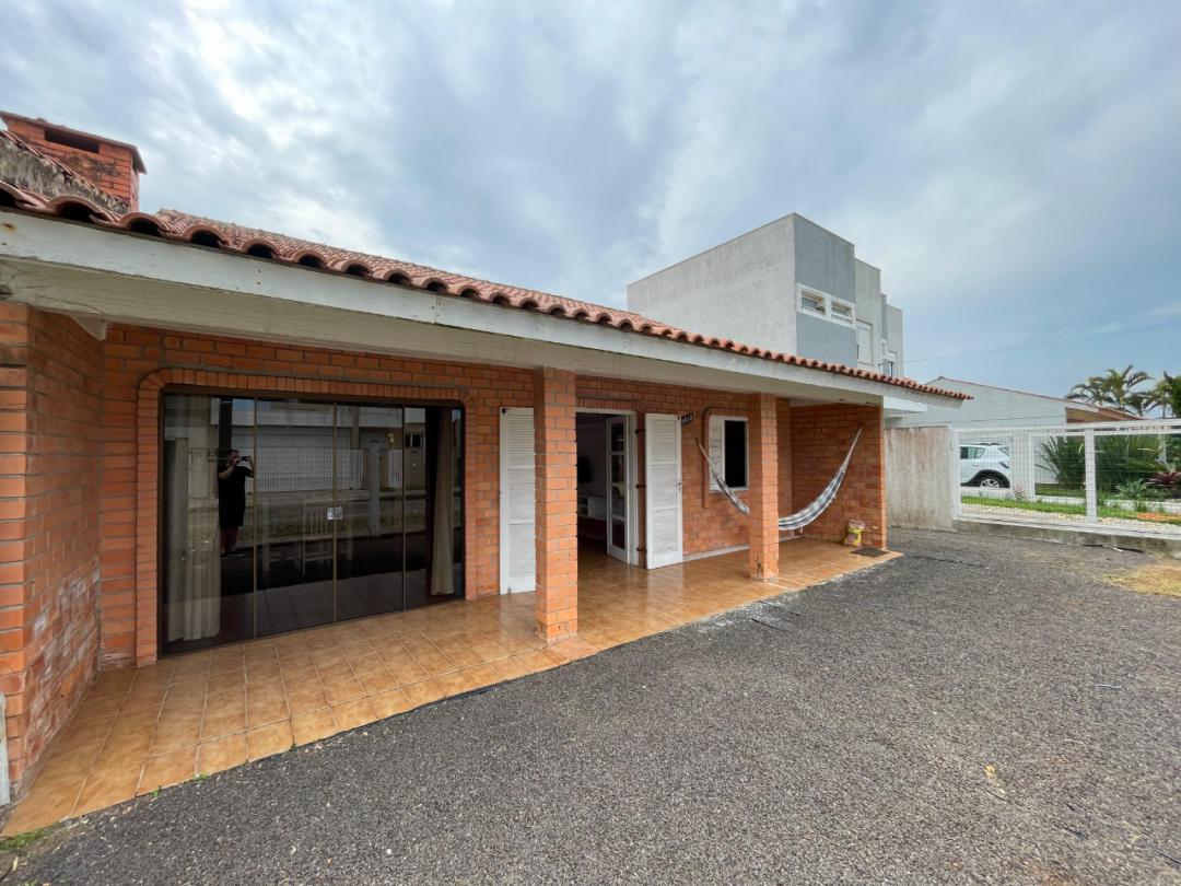 Casa mobiliada à venda em Xangri-Lá, Centro - 169m²