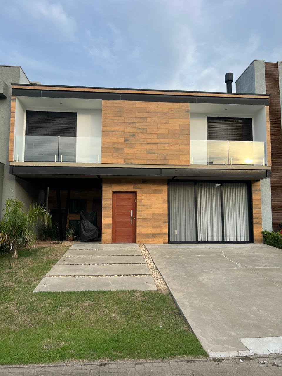 Casa Mobiliada à Venda no Condominio Blue Xangri-Lá | 180m²