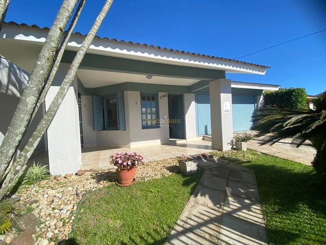 Casa Mobiliada à venda em Xangri-Lá, Centro, próximo do mar - 175.67m²