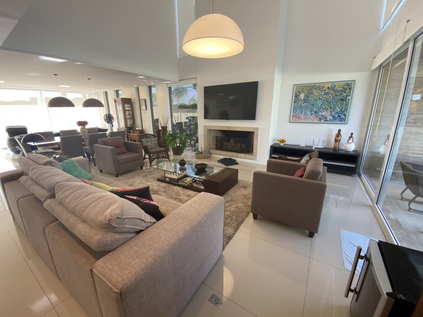 Sobrado beira lago no Condominio Las Palmas, mobiliada!