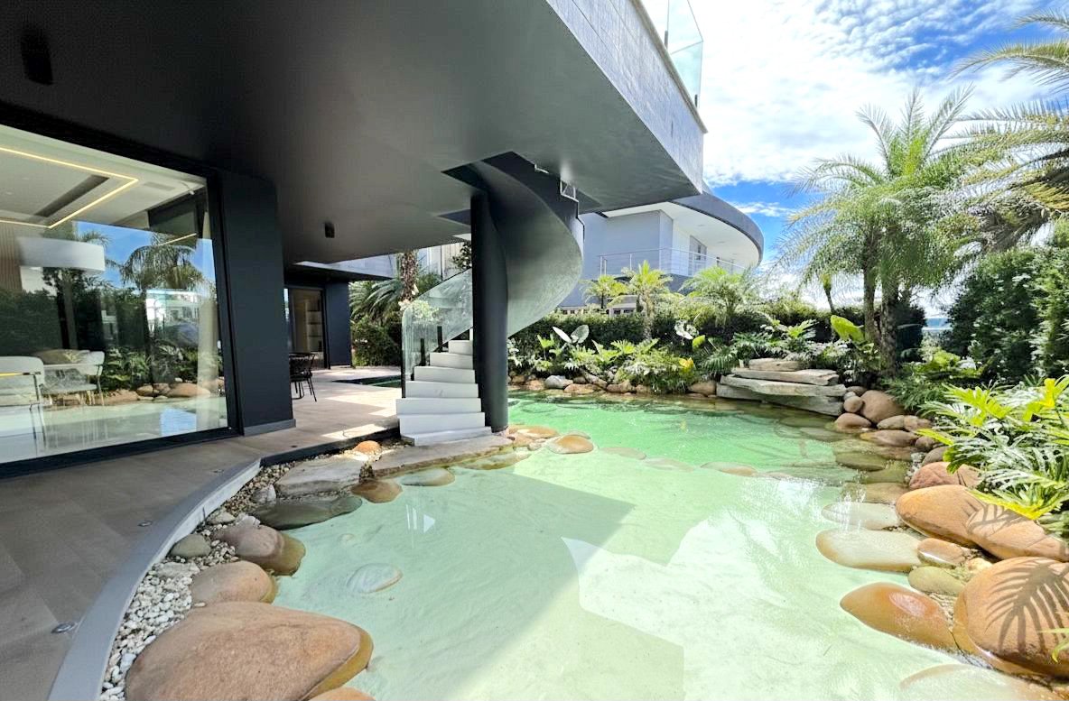 Casa em Condominio à venda em Capão da Canoa - Condominio Velas da Marina - Mobiliada e Decorada