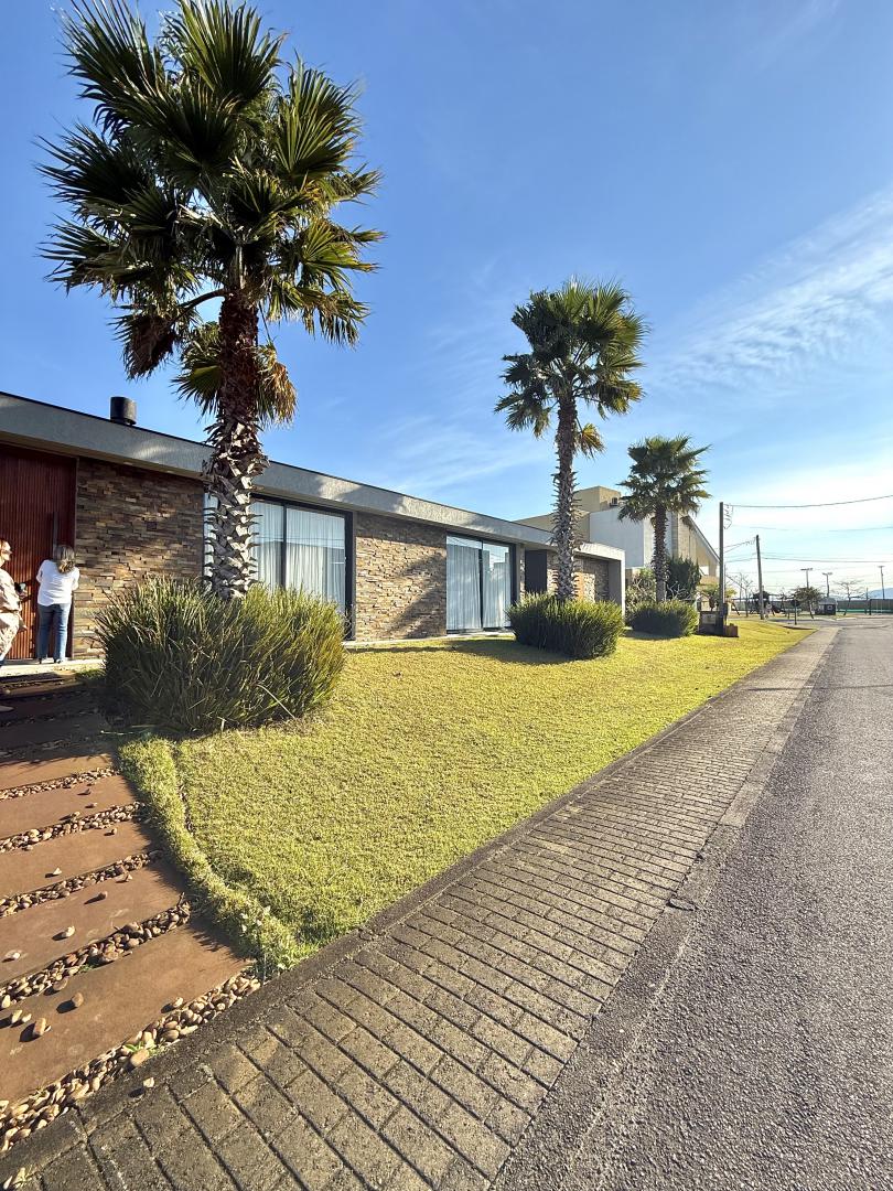 Casa em Condominio Mobiliada em Condominio Las Palmas Xangri-Lá - Venda
