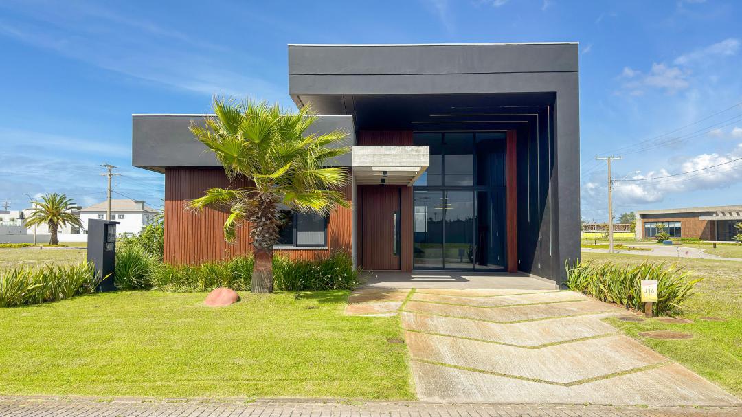 Casa em Condominio, 4 dormitórios em Condominio Arenas Curumim, Capão da Canoa