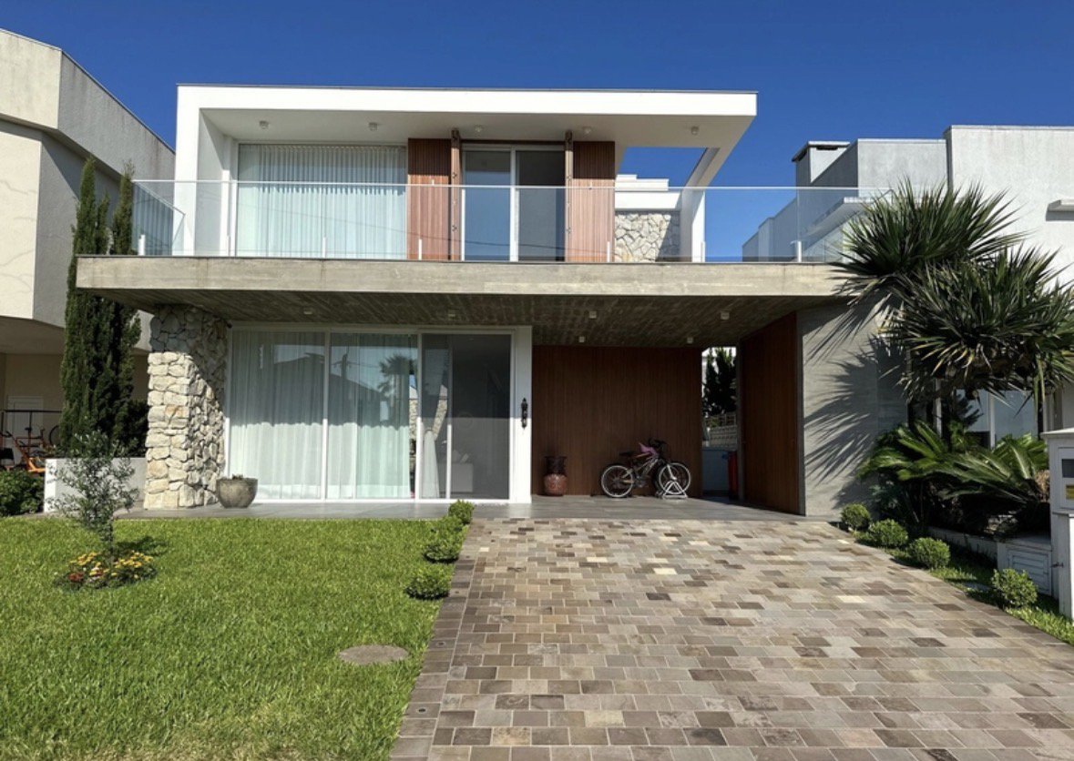 Casa Mobiliada à Venda no Atlantico Villas Club em Osório