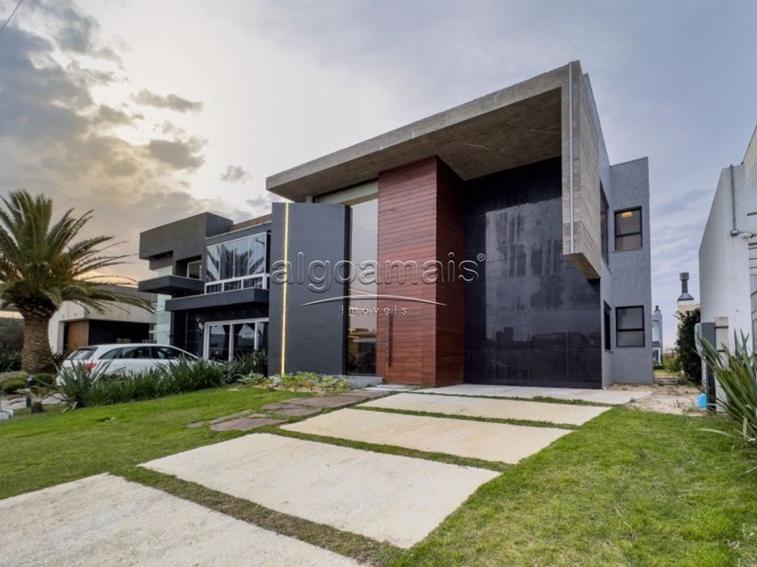 Casa em Condominio, 4 dormitórios em Condominio Riviera Xangri-La, Xangri-Lá