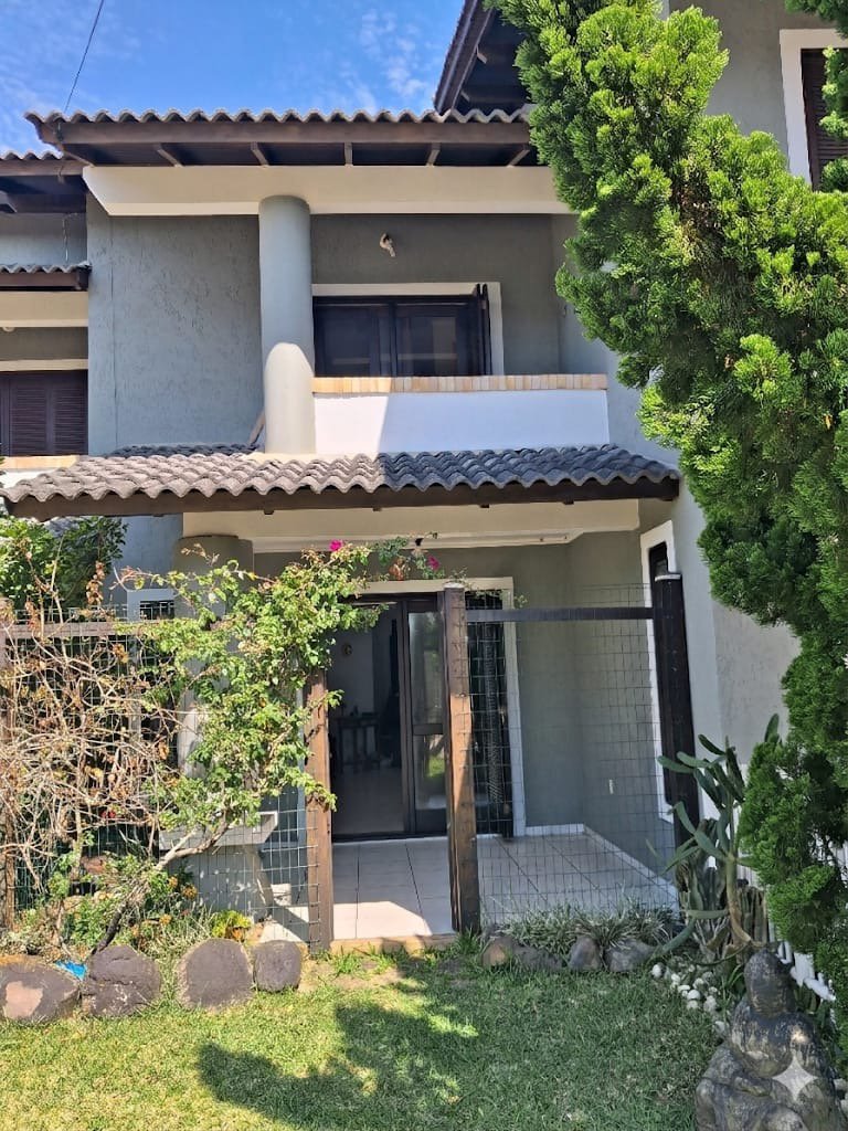 Sobrado Mobiliado à Venda em Xangri-Lá, Bairro Noiva do Mar, próximo do mar – 110m²