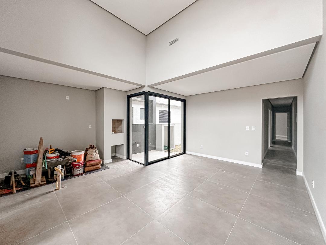 Casa à venda em Xangri-Lá com sala de estar e cozinha americana no bairro de Rainha do Mar!