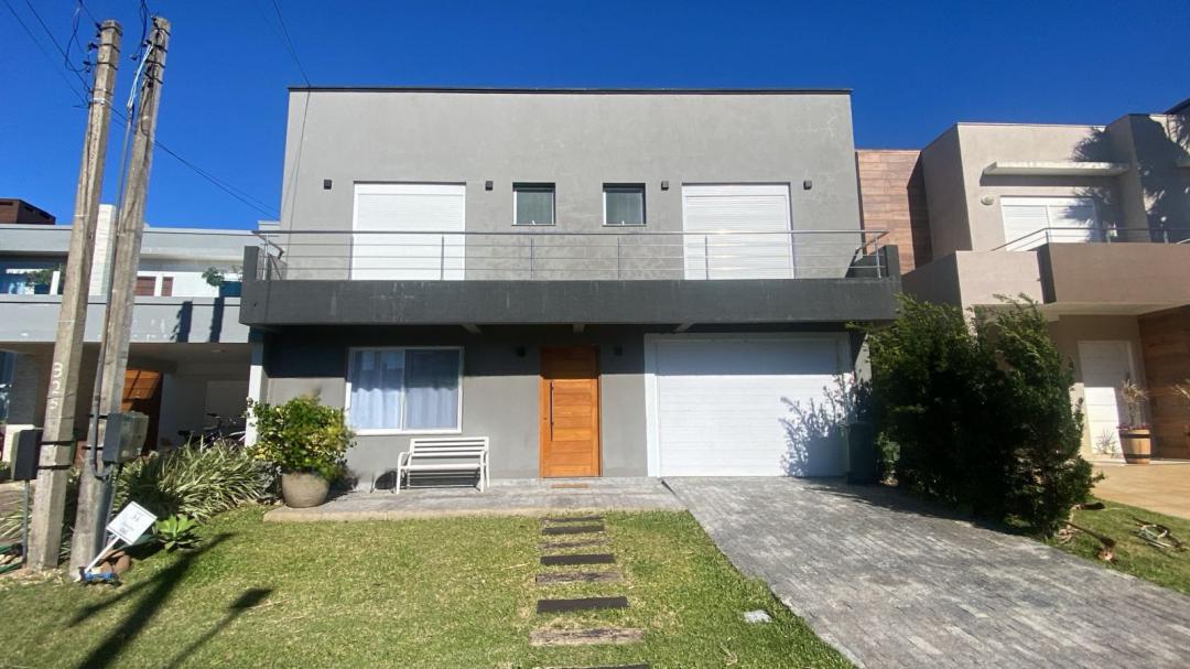 Casa em Condominio Mobiliada em Condominio Las Palmas Xangri-Lá - Venda