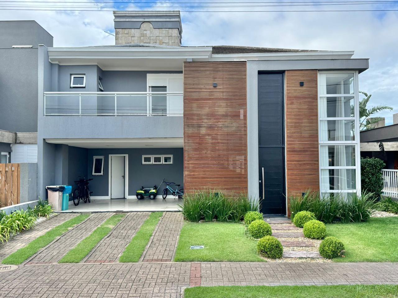 Casa em Condominio Mobiliada em Xangri-Lá - Condominio Sea Coast com Piscina e Quadras