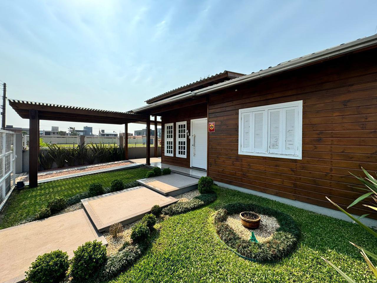 Casa Semimobiliada à Venda em Arpoador, Xangri-Lá