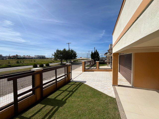 Casa 170m2 a venda em Rainha do Mar Xangri-La mobiliada, próxima do mar