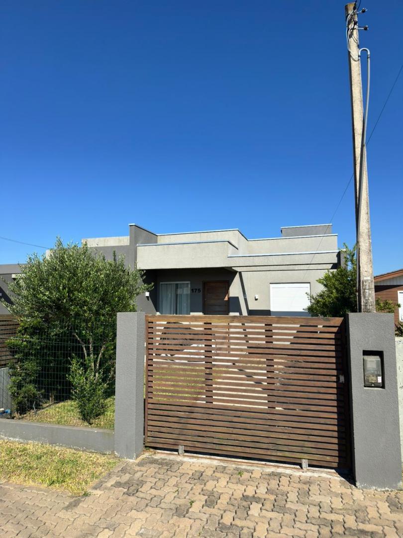 Casa mobiliada à venda em Xangri-Lá, Arpoador - 89m²