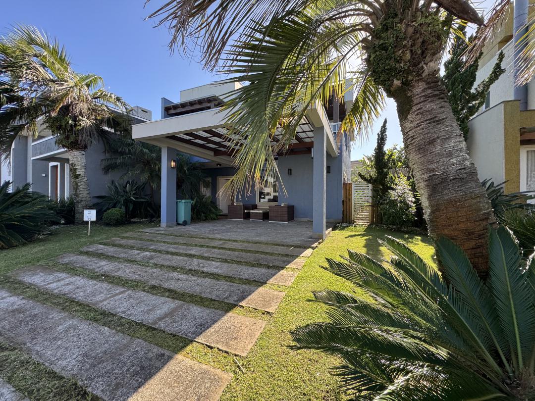 Casa em Condominio Mobiliada em Condominio Las Palmas Xangri-Lá - Venda