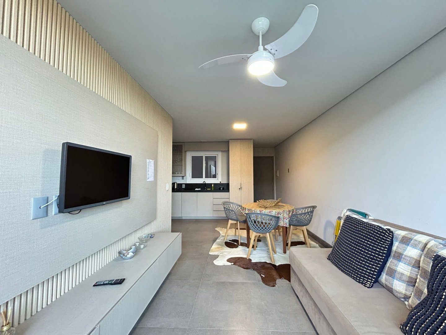 Apartamento Mobiliado 46m2 a venda no Livin Resort House em Atlantida Xangri-La