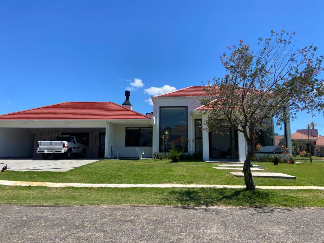 Casa em Condominio, 4 dormitórios em Condominio Green Village, Xangri-Lá