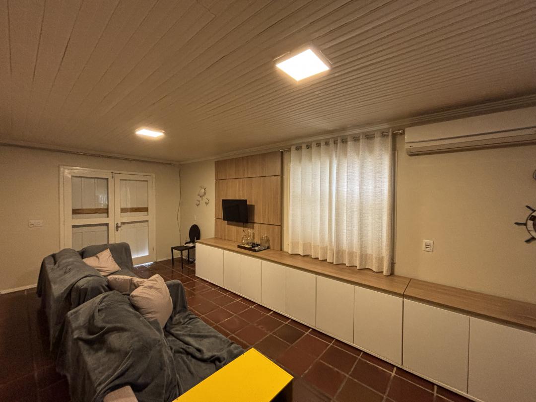 Casa Mobiliada à venda em Xangri-Lá, Noiva do Mar - Churrasqueira, Sala de Estar, Cozinha Mobiliada