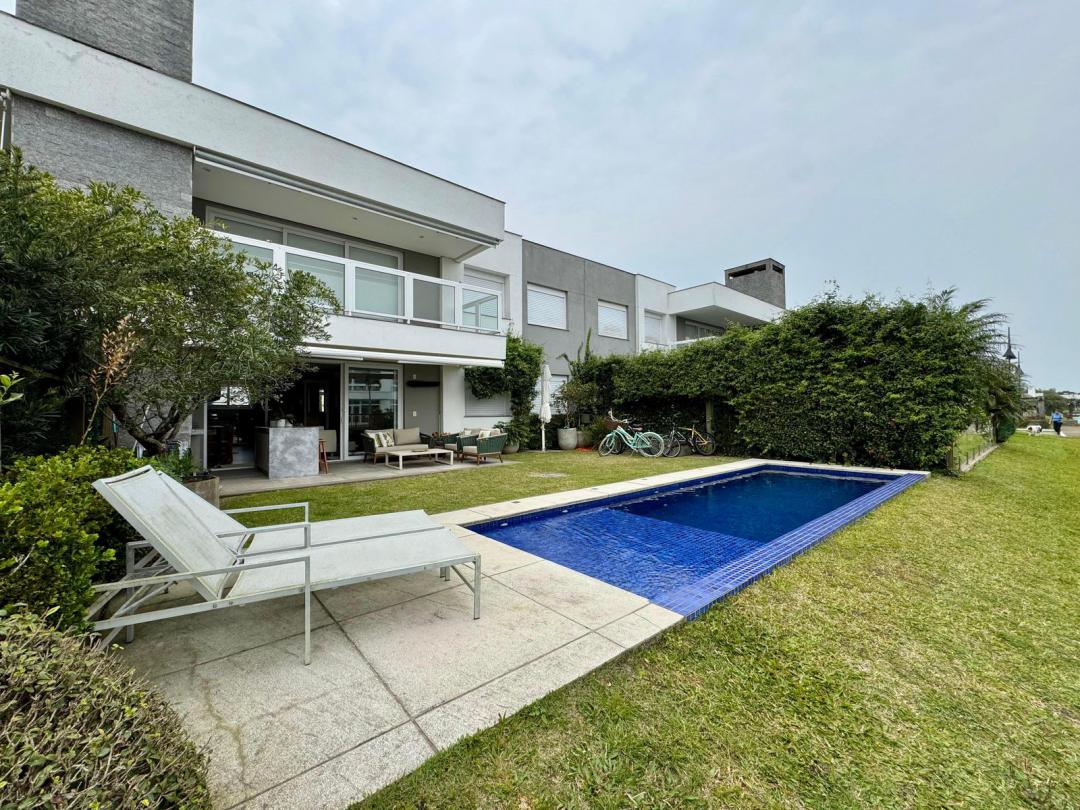 Casa em Condominio Mobiliada em Xangri-Lá - Condominio Rossi Atlântida - Venda
